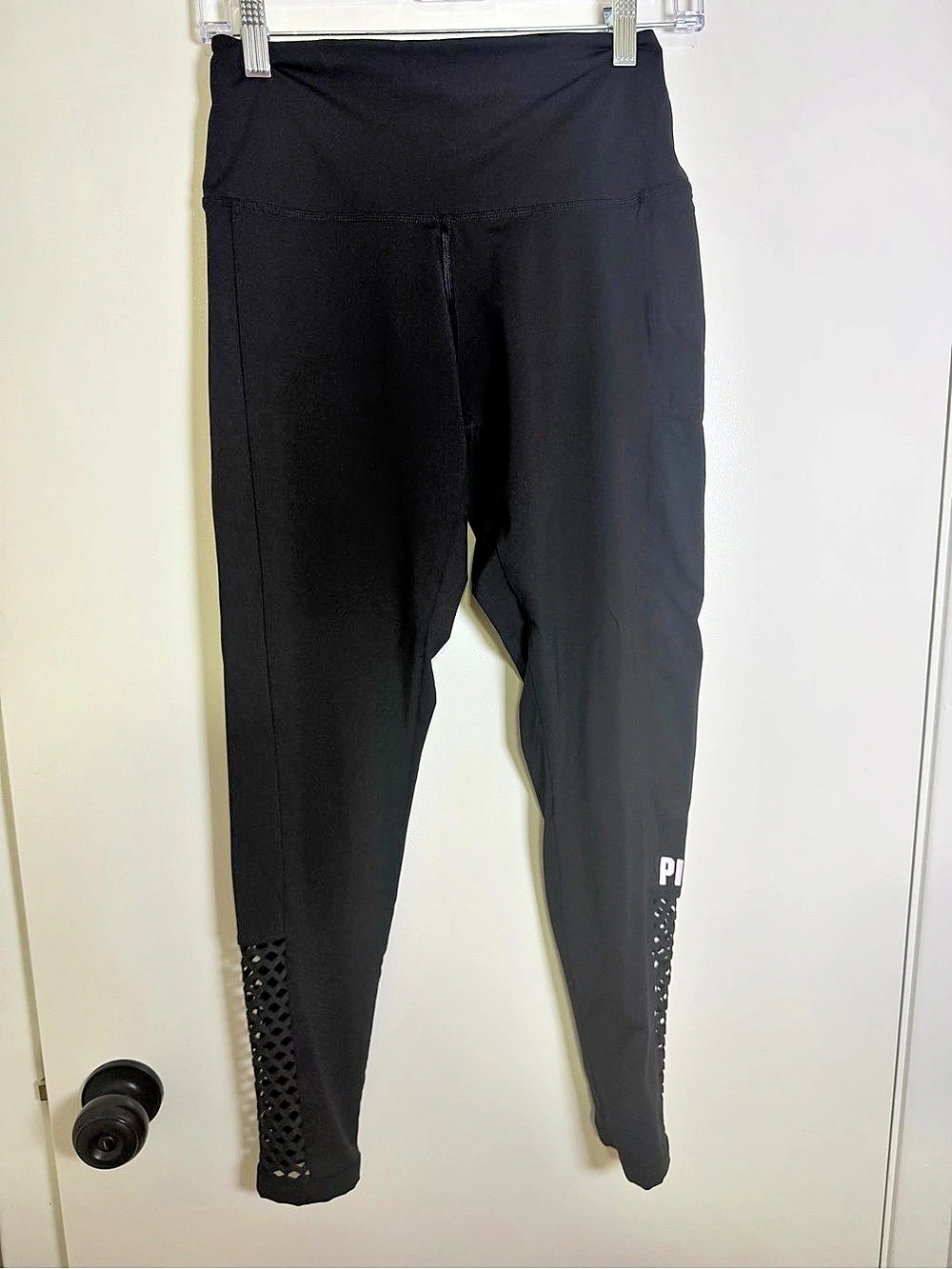 PINK Ultimate Black Mesh Panel Leggings Like New